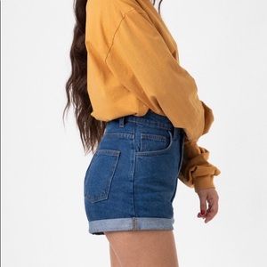 American Apparel: DENIM LOOSE CUFF SHORT